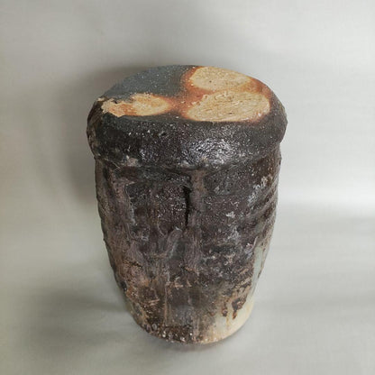 Sakamoto Toshihito Iga Tabimakura Hanaire - Biidoro Ash Glaze Flower Vase
