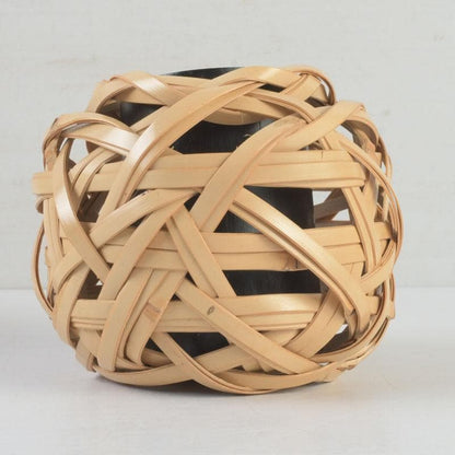 Bamboo Hanging Flower Basket by Nitten Artist Shiraishi Hakuunsai, Tomobako