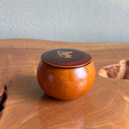 Hyōtan Chaki — Gold Kotobuki Maki-e Lacquer Lid by Zuihō, Tomobako