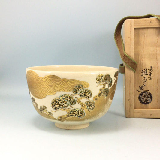 Kyō-yaki Pine-and-Plum Kinsai Chawan by Sugita Shōhei, Ōban Seal — Seikanji-gama, Kyoto