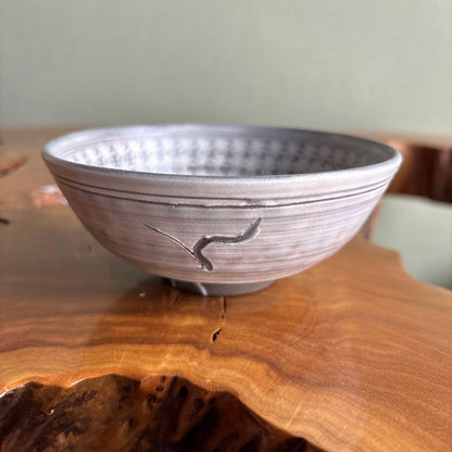 Mishima-de Inlaid Slip Tea Bowl by Uno Toru - Korean-Inspired Hira-Chawan with Signed Box