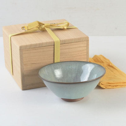 Uno Sokan Celadon Tea Bowl — Intangible Cultural Heritage Master, Signed Wood Box