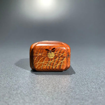 Firefly Maki-e Incense Container by Nakabayashi Seizan - Fuki-urushi Lacquer Kogo with Signed Box