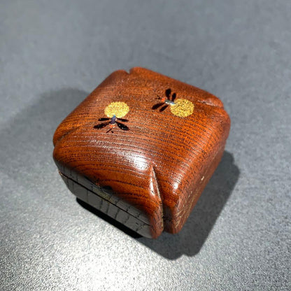 Firefly Maki-e Incense Container by Nakabayashi Seizan - Fuki-urushi Lacquer Kogo with Signed Box