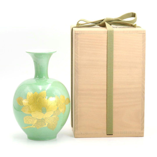 Yoshida Minori Kutani Ware Vase — Living National Treasure, Yūri Kinsai, Camellia, Gold Under Glaze