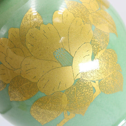 Yoshida Minori Kutani Ware Vase — Living National Treasure, Yūri Kinsai, Camellia, Gold Under Glaze