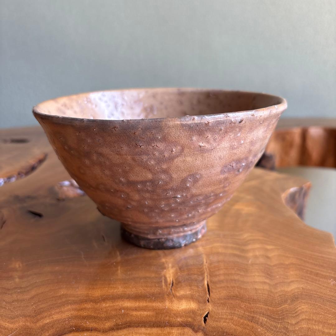 Hagi Ware Uzura-de Chawan — Quail-Hide Matcha Bowl by Keihō, Tomobako