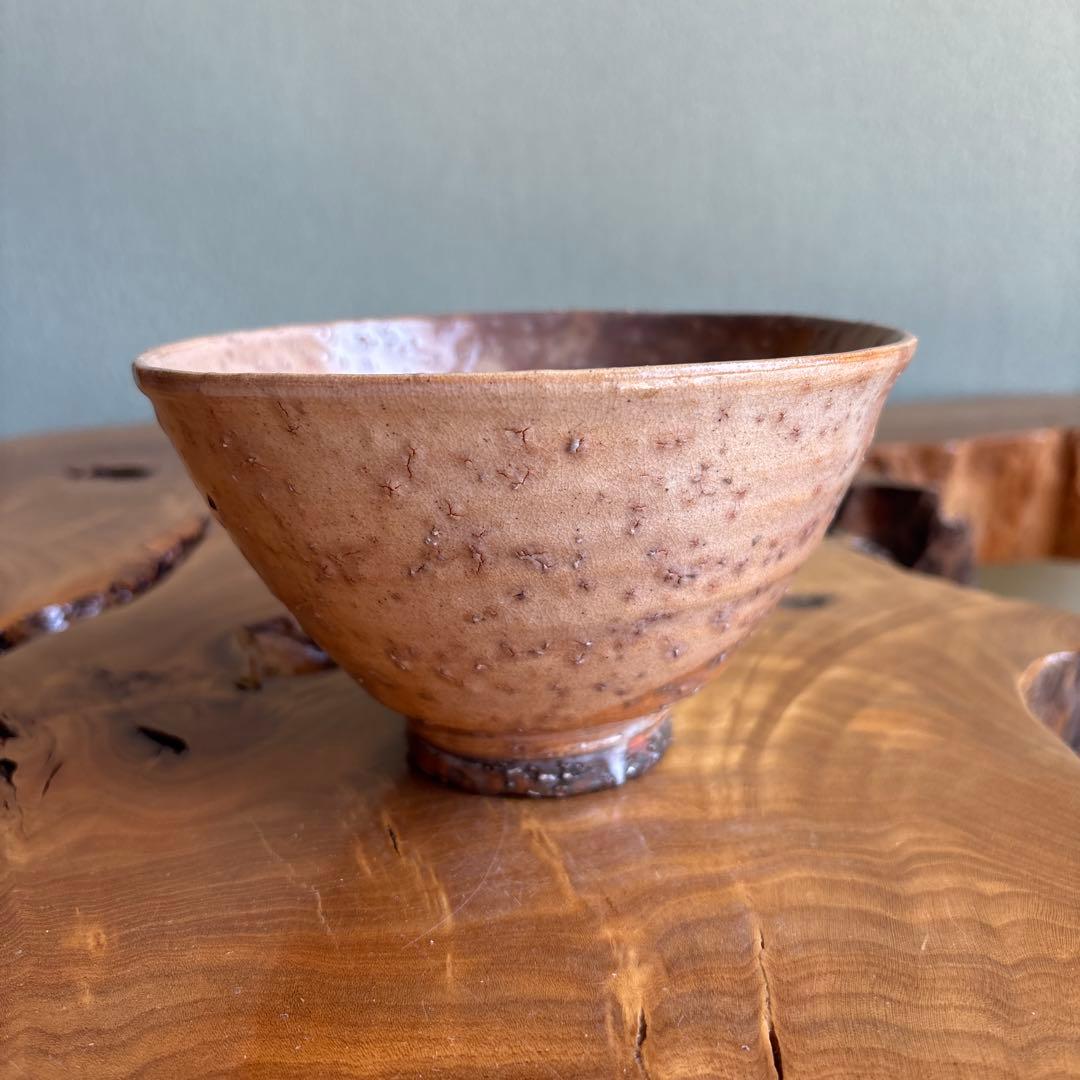 Hagi Ware Uzura-de Chawan — Quail-Hide Matcha Bowl by Keihō, Tomobako