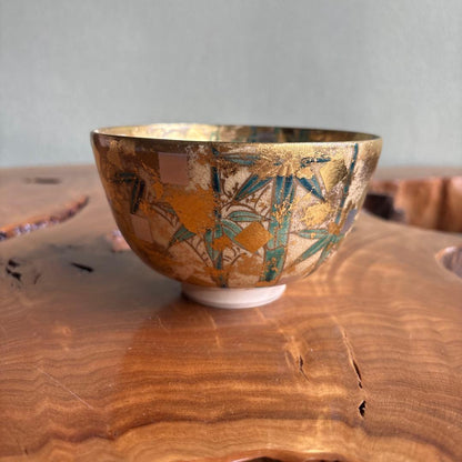 Kinsai Bamboo Matcha Chawan by Hirai Kakuzan, Kyoto Kiyomizu-yaki Gold Leaf Tea Bowl with Chikusai Bamboo Painting and Signed Tomobako