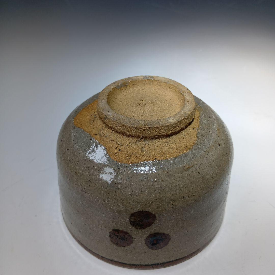 E-Karatsu Painted Tea Bowl by 13th Nakazato Taroemon — Karatsu Stoneware Chawan
