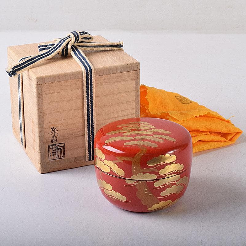 Vermilion Lacquer Hira-natsume by Saito Soho - Gold Old Pine Maki-e Tea Caddy with Box