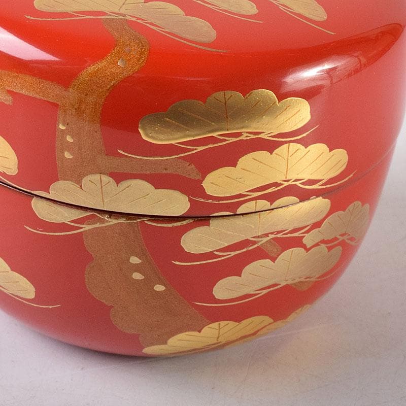 Vermilion Lacquer Hira-natsume by Saito Soho - Gold Old Pine Maki-e Tea Caddy with Box