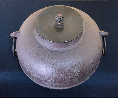 Cast Iron Tea Kettle by Sato Seiko – Bamboo Motif – Japan Art Metal