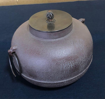 Cast Iron Tea Kettle by Sato Seiko – Bamboo Motif – Japan Art Metal