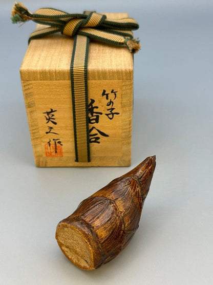 Kawagishi Hideyuki — Takenoko Kogo, Bamboo Shoot Incense Container, Signed Box