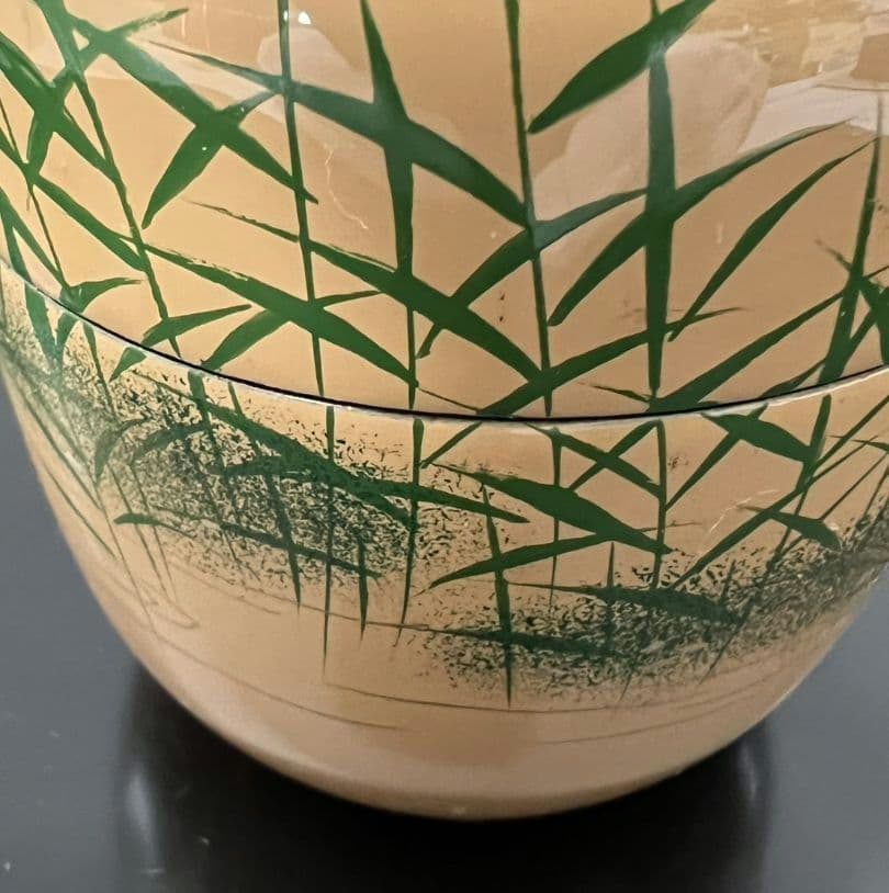 White Lacquer Damselfly Maki-e Chu-Natsume by Nakade Shoho