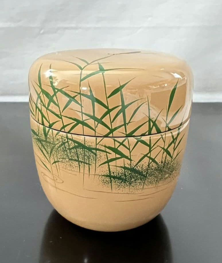 White Lacquer Damselfly Maki-e Chu-Natsume by Nakade Shoho