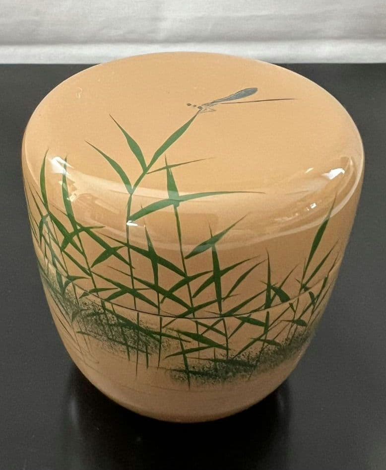 White Lacquer Damselfly Maki-e Chu-Natsume by Nakade Shoho