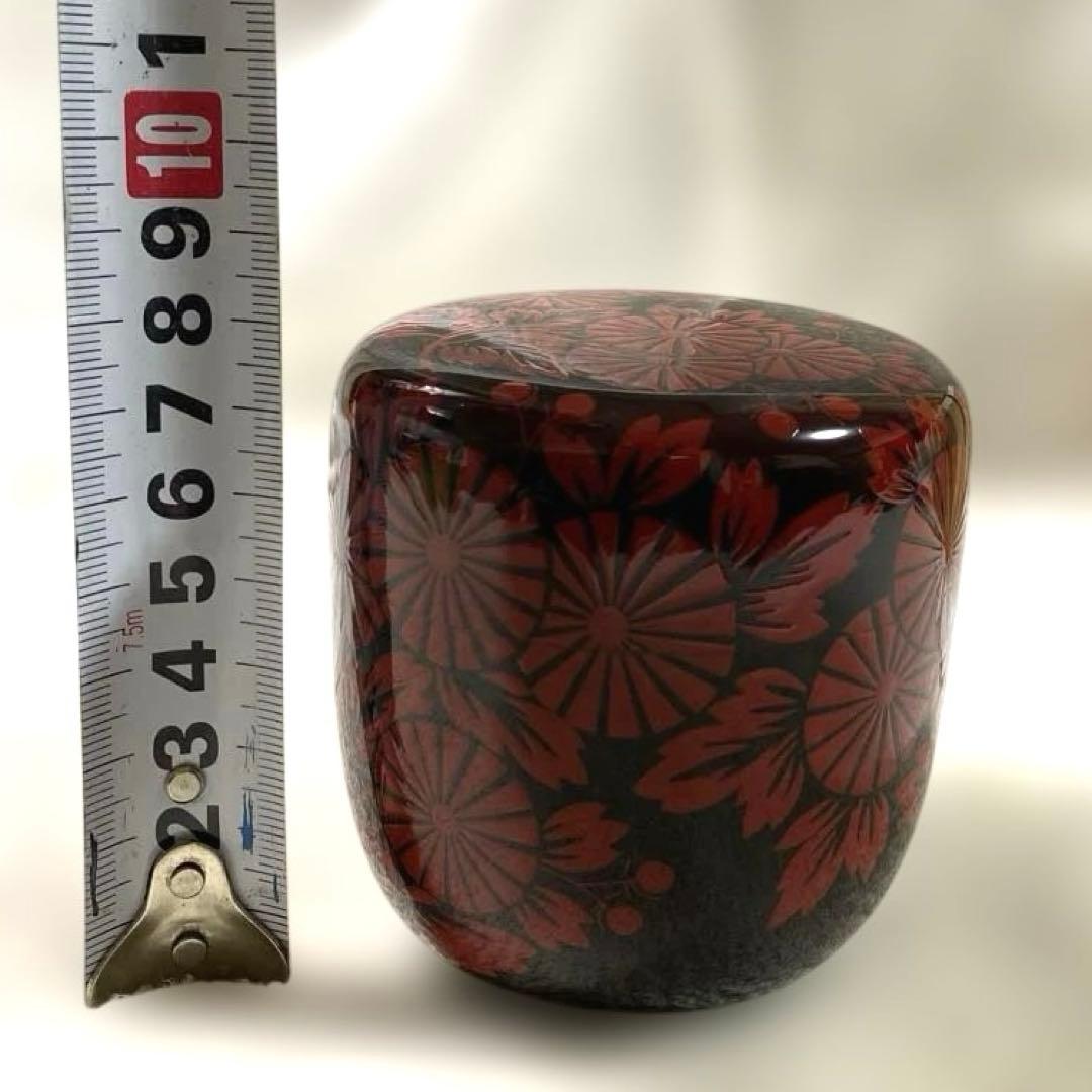 Hounsai-Konomi Red Chrysanthemum Maki-e O-Natsume Tea Caddy by Seiho