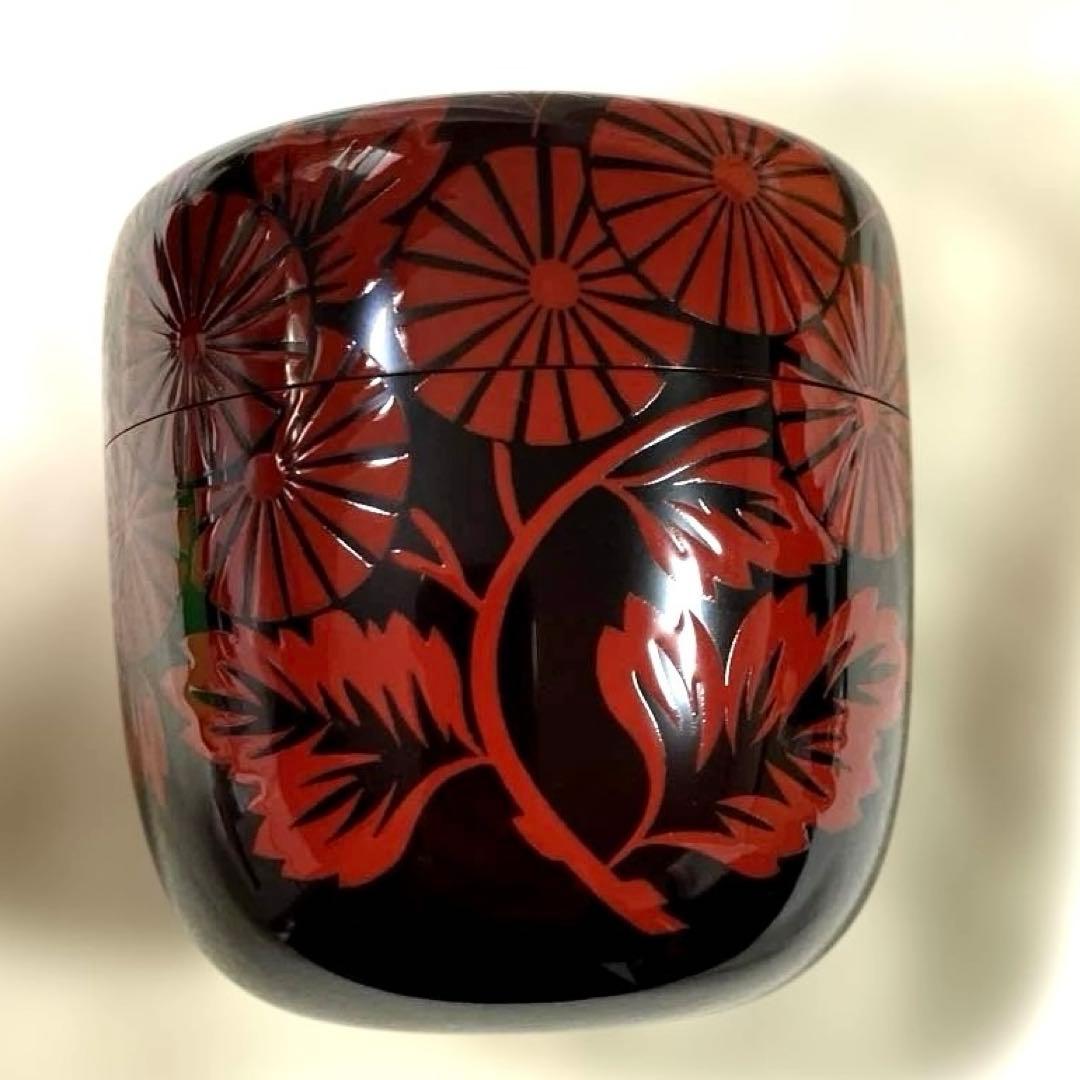 Hounsai-Konomi Red Chrysanthemum Maki-e O-Natsume Tea Caddy by Seiho