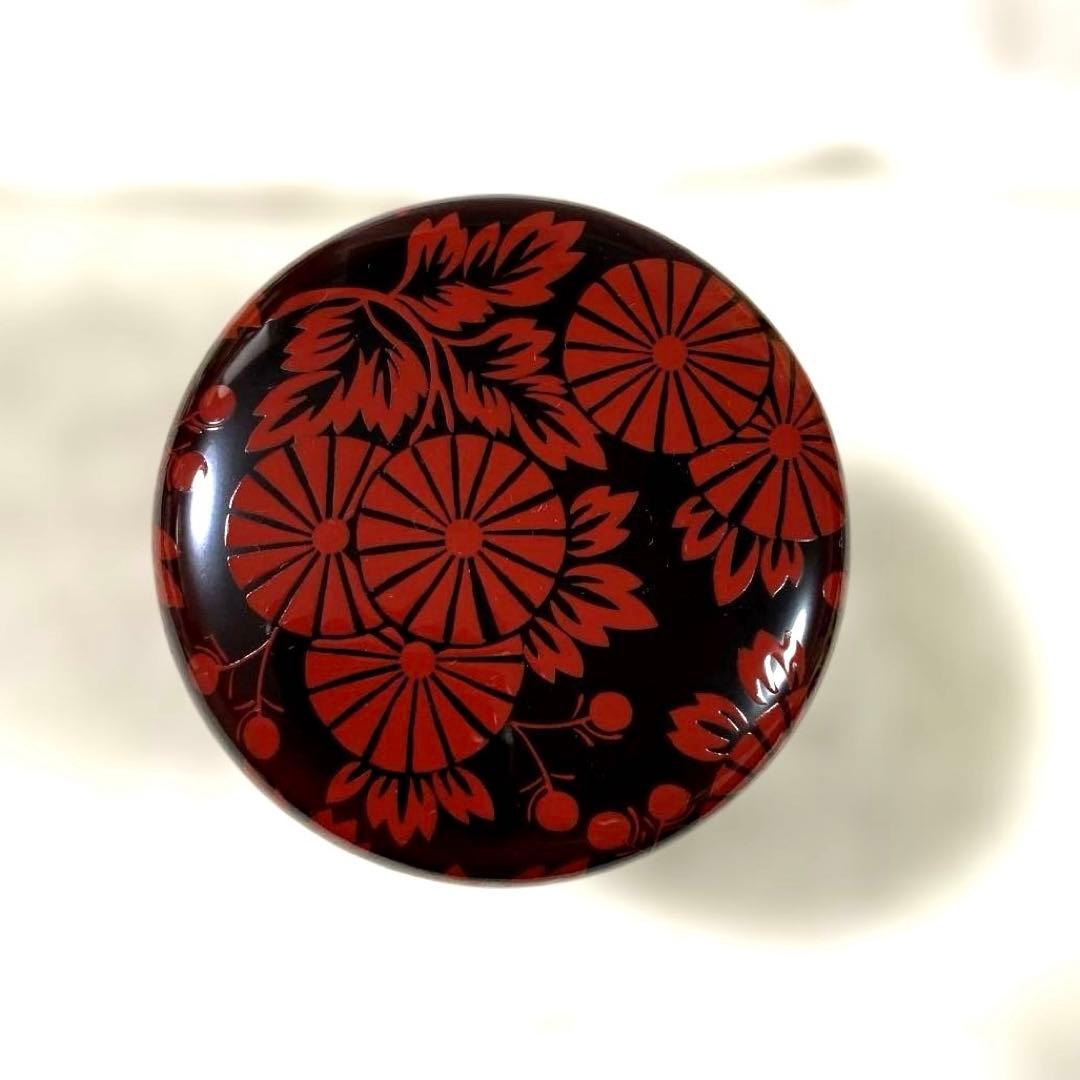 Hounsai-Konomi Red Chrysanthemum Maki-e O-Natsume Tea Caddy by Seiho