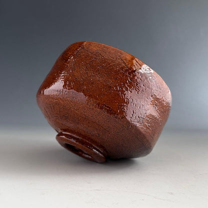 Ohi Ware Tea Bowl with Amber Glaze by Ohi Cho - Faceted Mentori