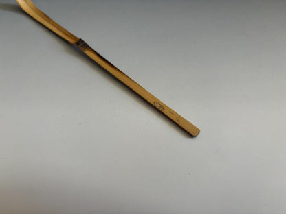 Horiuchi Sokan 'Tancho' Susudake Chashaku – Rare Spotted Bamboo Tea Scoop with Box