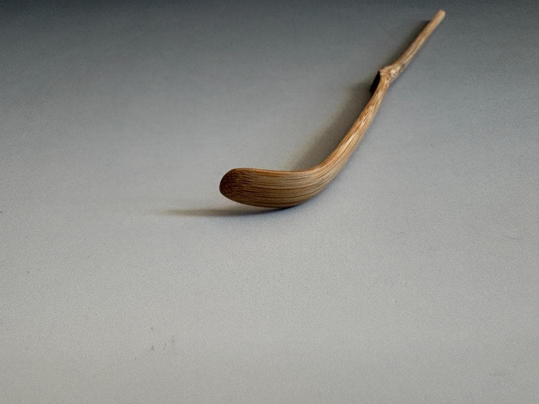 Horiuchi Sokan 'Tancho' Susudake Chashaku – Rare Spotted Bamboo Tea Scoop with Box