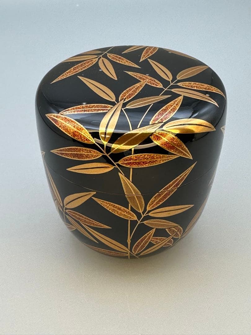 Sasa-Tsuyu Maki-e Natsume — Bamboo Grass and Dew Drops by Suzutani Tetsugoro | Nashiji Lacquer Tea Caddy