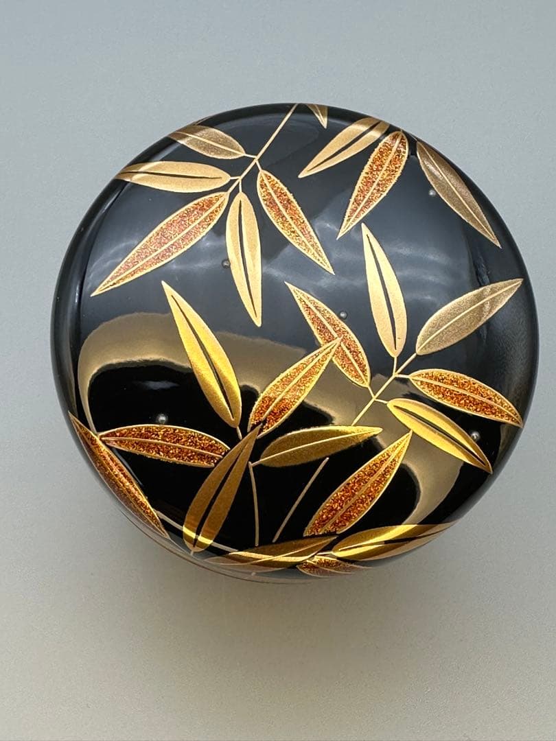 Sasa-Tsuyu Maki-e Natsume — Bamboo Grass and Dew Drops by Suzutani Tetsugoro | Nashiji Lacquer Tea Caddy