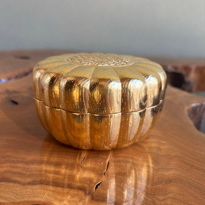Gold Lacquer Chrysanthemum Kashi-ki Confection Box - Japanese Urushi Sweets Container