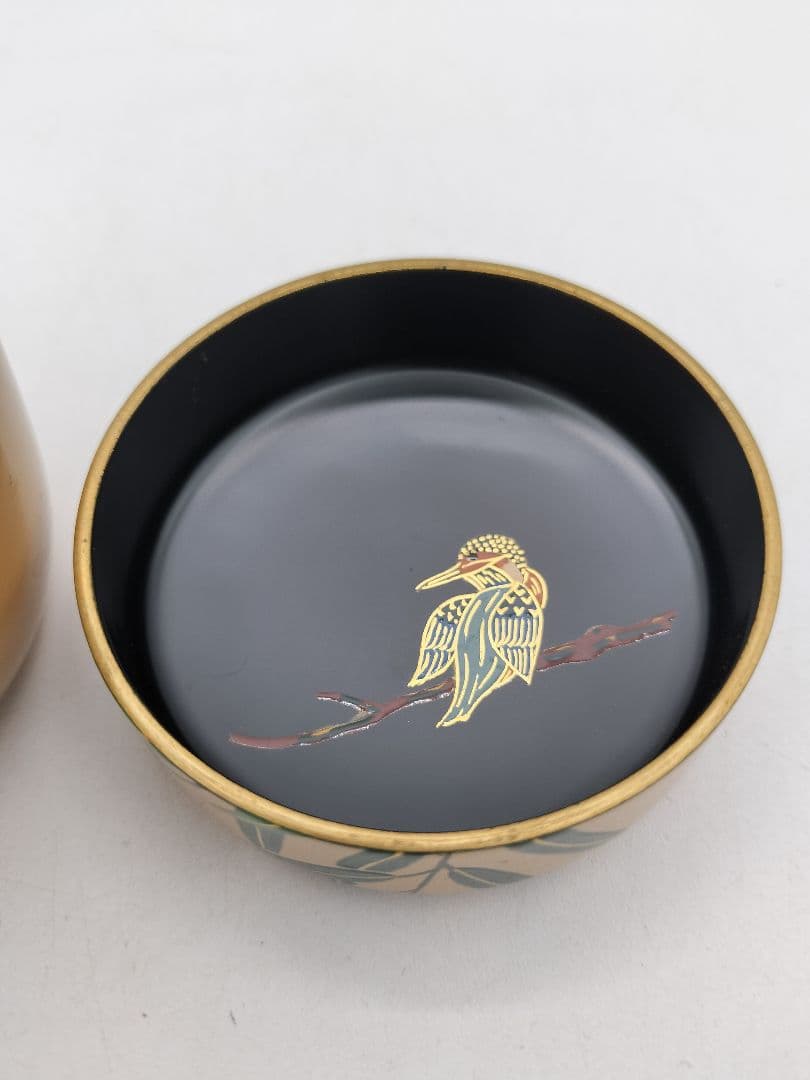 Japanese White Urushi Tea Caddy with Kingfisher Maki-e by Nakamura Kosai