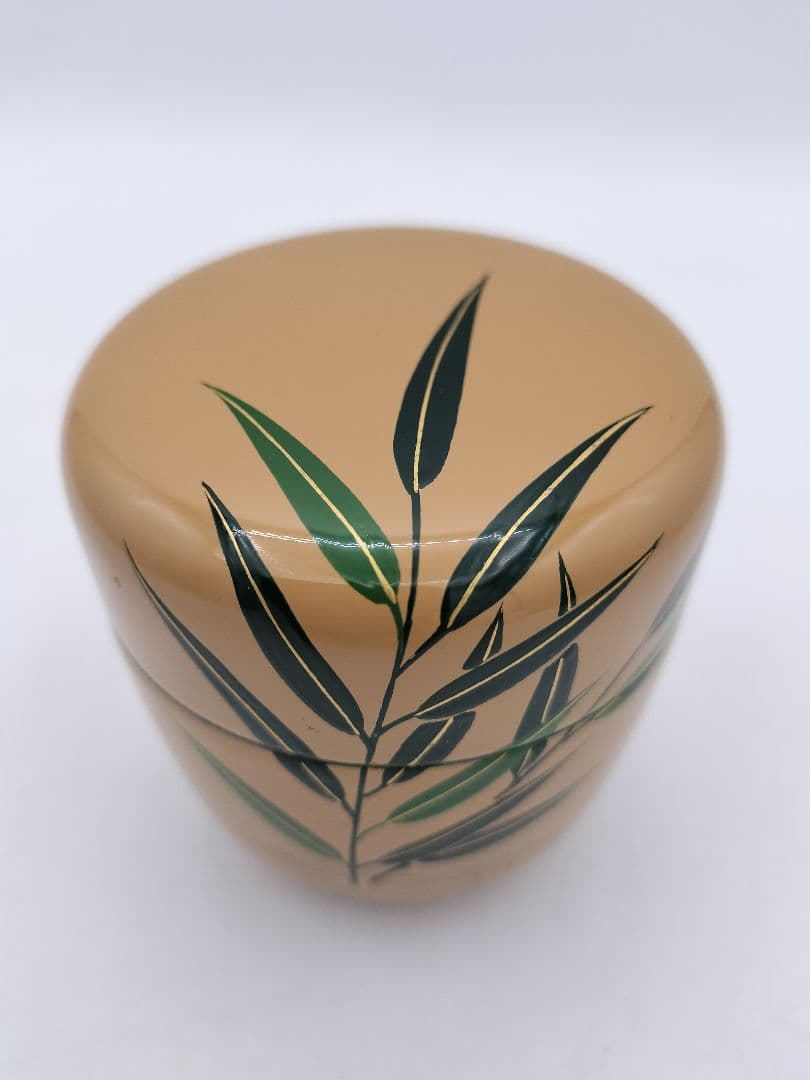Japanese White Urushi Tea Caddy with Kingfisher Maki-e by Nakamura Kosai