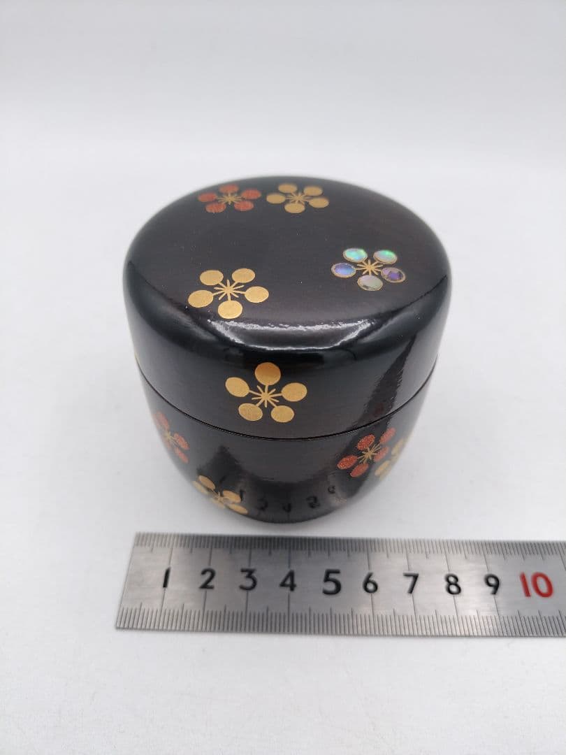 Rikyu-ume Maki-e Large Tea Caddy by Sakashita Yuho — Yamanaka Lacquer, Signed Box, New Unused