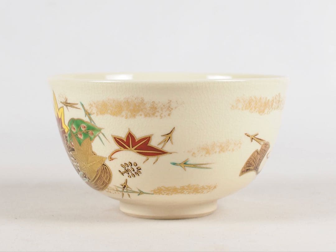 Ninsei-Style Fuki-yose Kyo-yaki Chawan by Morisato Toraku, Kyoto