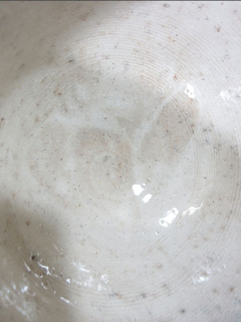 12th Tahara Tobei Hagi Tea Bowl - Warm White Chawan with Signed Box and Cloth