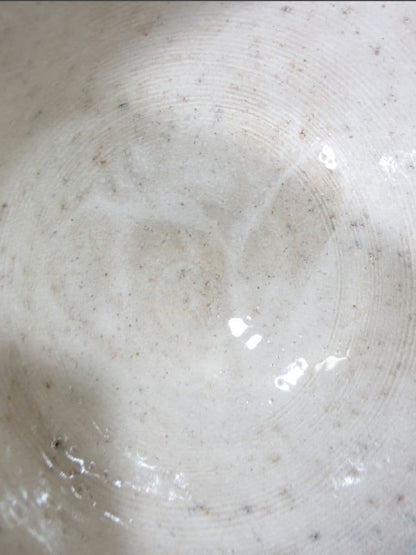 12th Tahara Tobei Hagi Tea Bowl - Warm White Chawan with Signed Box and Cloth