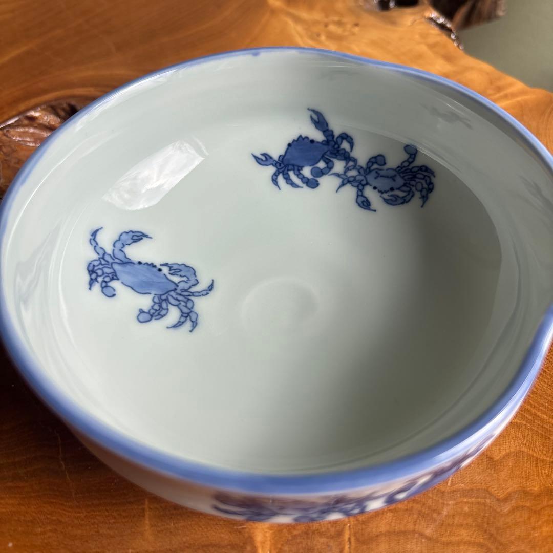 Tezuka Shodo — Ko-sometsuke Crab Chawan, Celadon, Tomobako