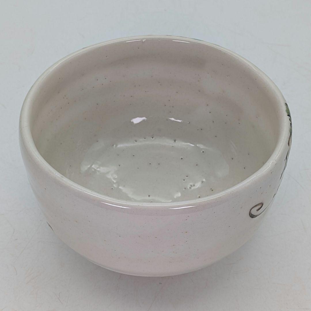 Iro-e Grape Vine Tea Bowl by Rikiishi Shunji — Polychrome Mashiko Chawan