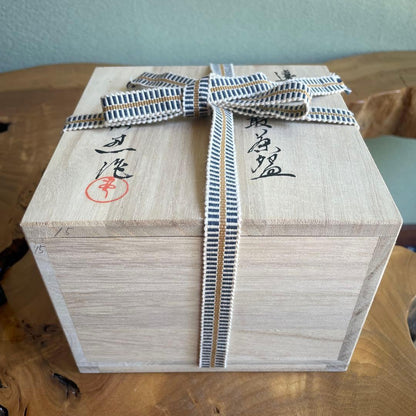Takatori Ware Faceted Matcha Bowl by Takatori Shinobu — Enshu Konomi Mentori Chawan with Original Signed Box