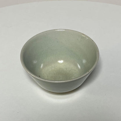 Izushi Porcelain Matcha Bowl by Housen Kiln — Blue-Grey Leaf Motif, Signed Wood Box