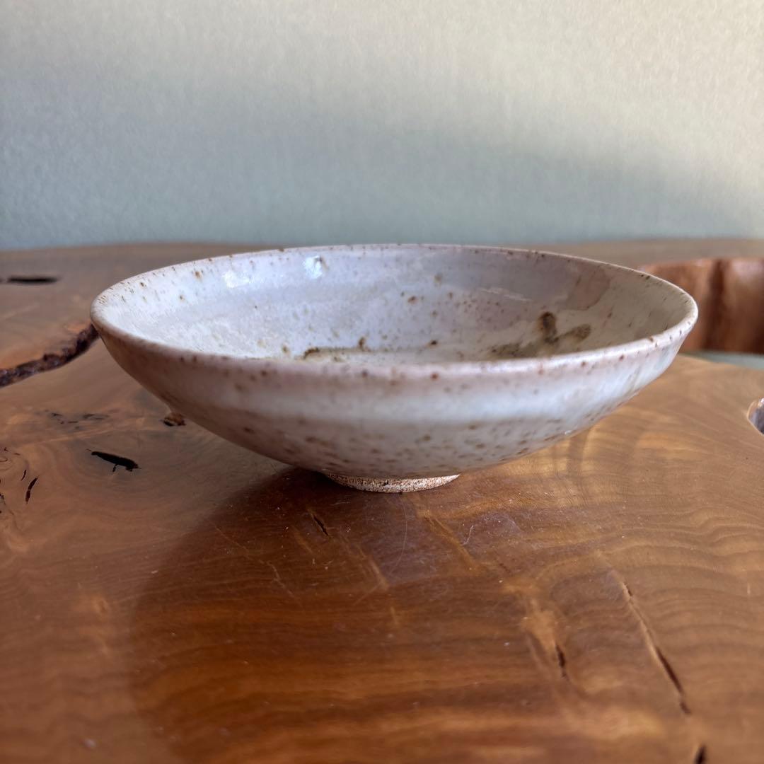 Seto Ware Flat Matcha Bowl by Kato Gorobei — Plum Blossom Hira-Chawan with Tomobako
