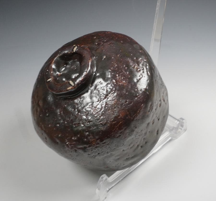 Kano Hakuo Tea Bowl "Houn" — Black Raku, Named Work, Tomobako