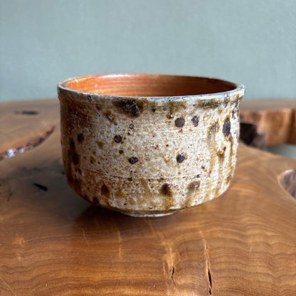 Morikako Iga-yaki Matcha Bowl "Tsuchi no Hana" — Ash Glaze, Signed Wood Box