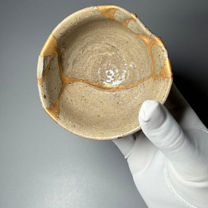 E-Karatsu Painted Chawan with Floral Kintsugi — Momoyama–Early Edo, Iemoto Provenance
