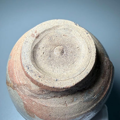 E-Karatsu Painted Chawan with Floral Kintsugi — Momoyama–Early Edo, Iemoto Provenance