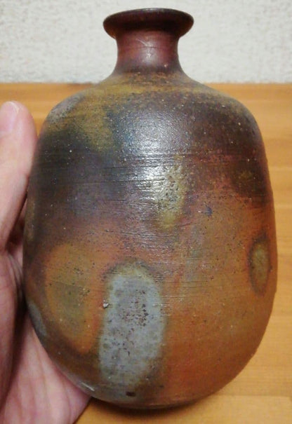 Bizen Tokkuri by Isezaki Jun – Living National Treasure – Japanese Sake Bottle – Japan