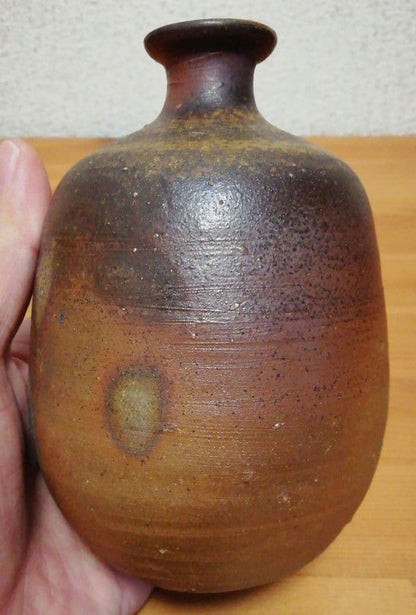 Bizen Tokkuri by Isezaki Jun – Living National Treasure – Japanese Sake Bottle – Japan