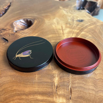 Antique Mushi Maki-e Raden Lacquer Kogō — Cricket Insect Inlay Incense Box