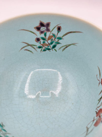 Four Seasons Floral Tea Bowl by Nakamura Ryōji — Ash Glaze, Overglaze Enamel, Kyoto Tradition